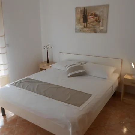 Luvi Apartment Trogir