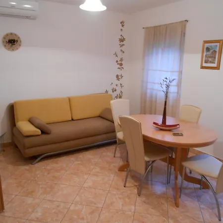 Apartament Luvi