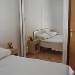 卢伟公寓 特罗吉尔